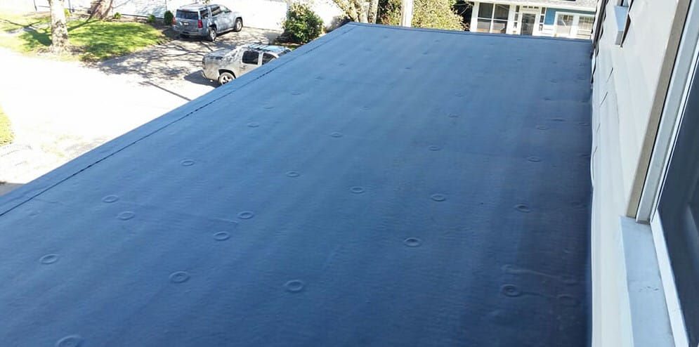 how to choose the right roofing material in Foxboro